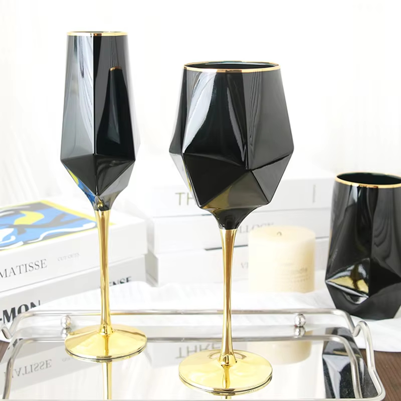 Czysty czarny kryształ ze złot – Wine In Beer Glass recenzja i cena